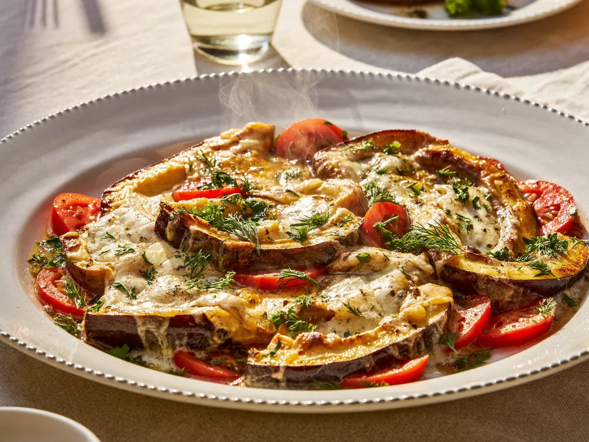 Баклажаны с помидорами сыром и чесноком в духовке кружочками
