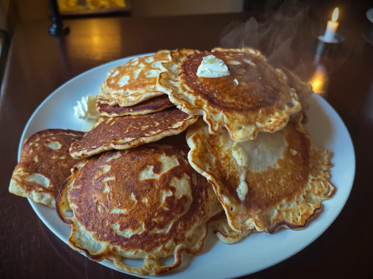 Блины с маслом и сахаром