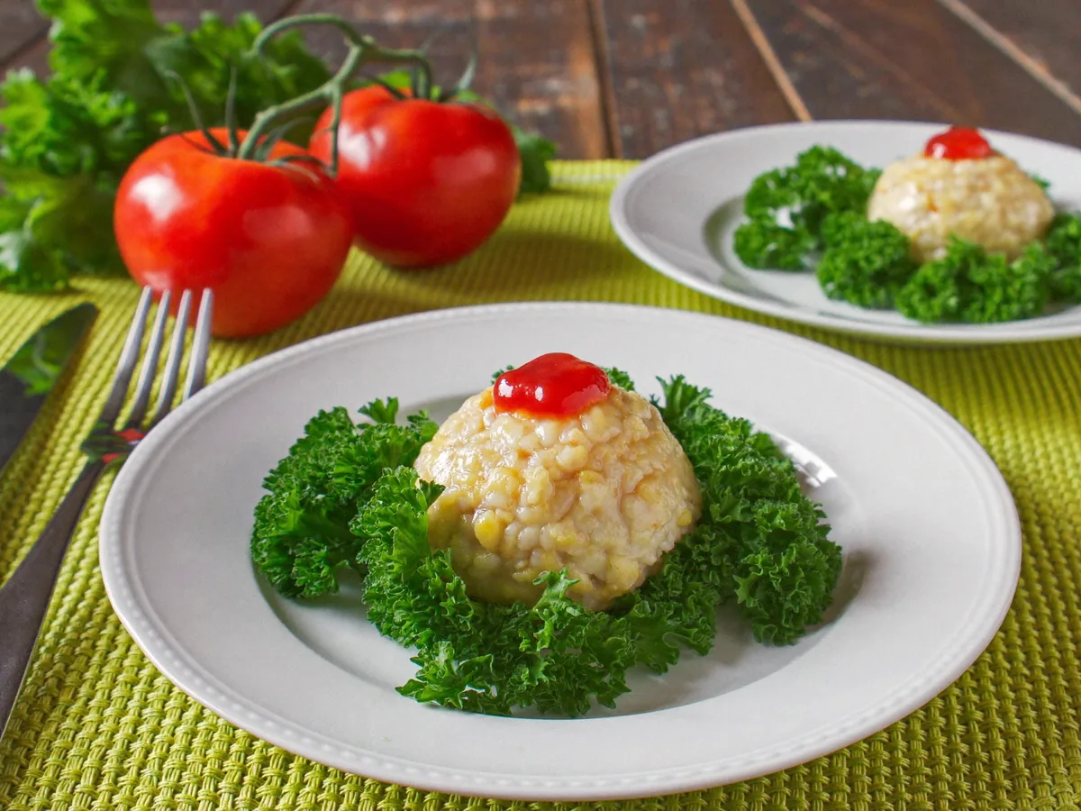 Ежики из куриного фарша на пару