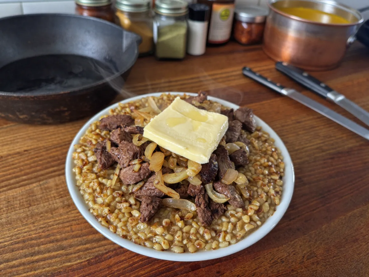 Каша гречневая с мясом