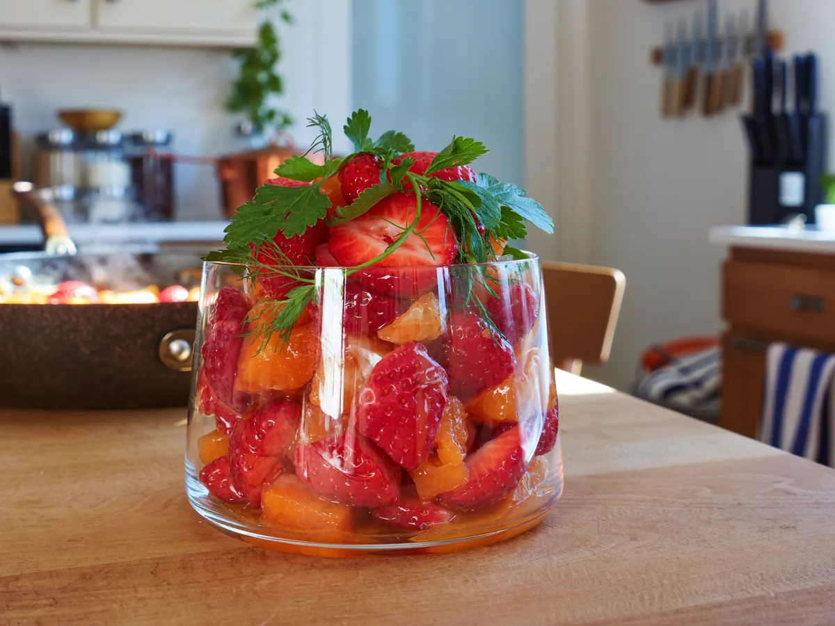Клубничный компот из замороженной клубники
