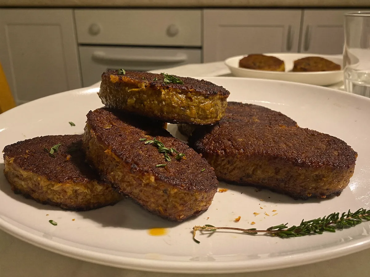 Котлеты с начинкой в духовке