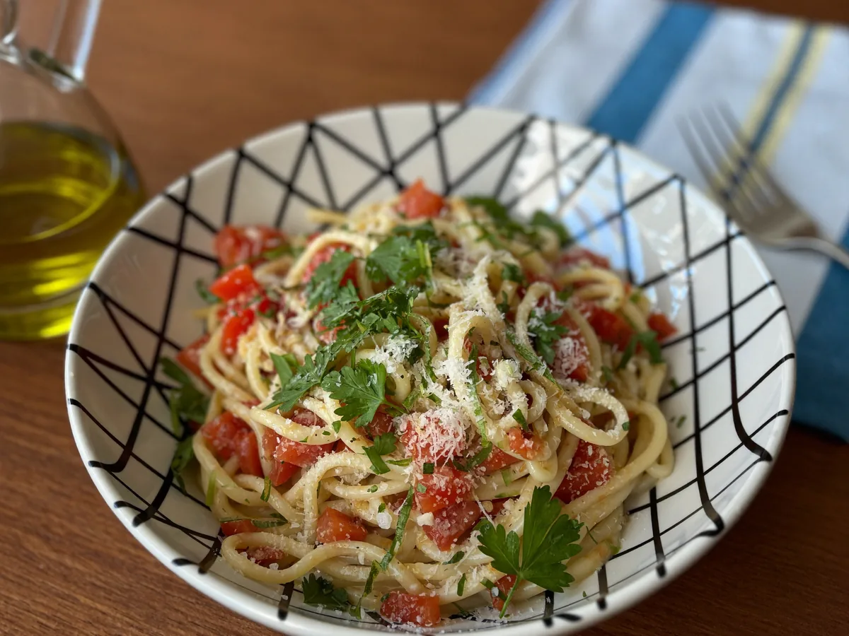 Лапша с ореховым соусом