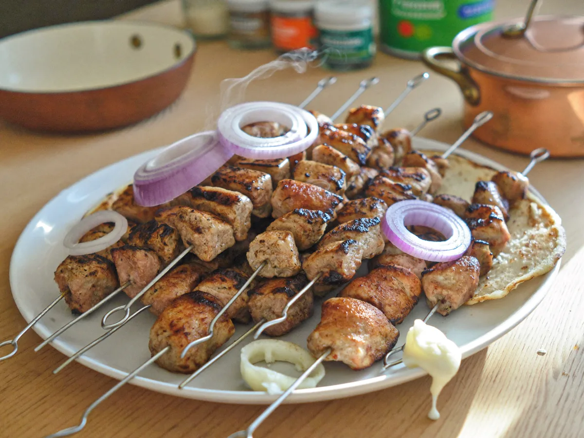 Лаваш с зеленью к шашлыку