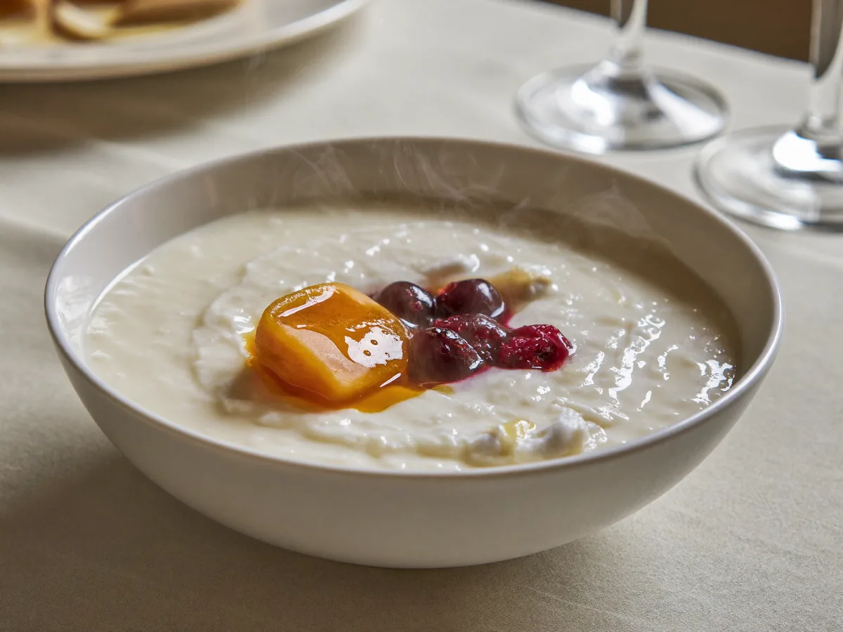Ленивая овсяная каша с апельсиновым джемом
