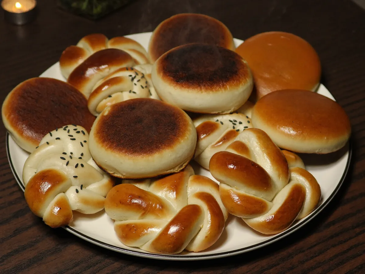 Маленькие булочки с маком