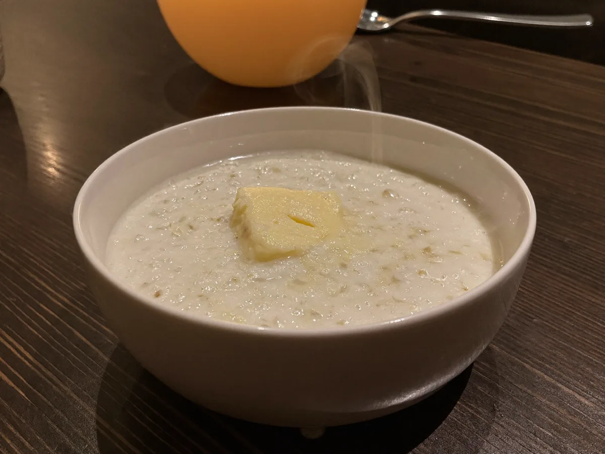 Манная каша на молоке без комочков