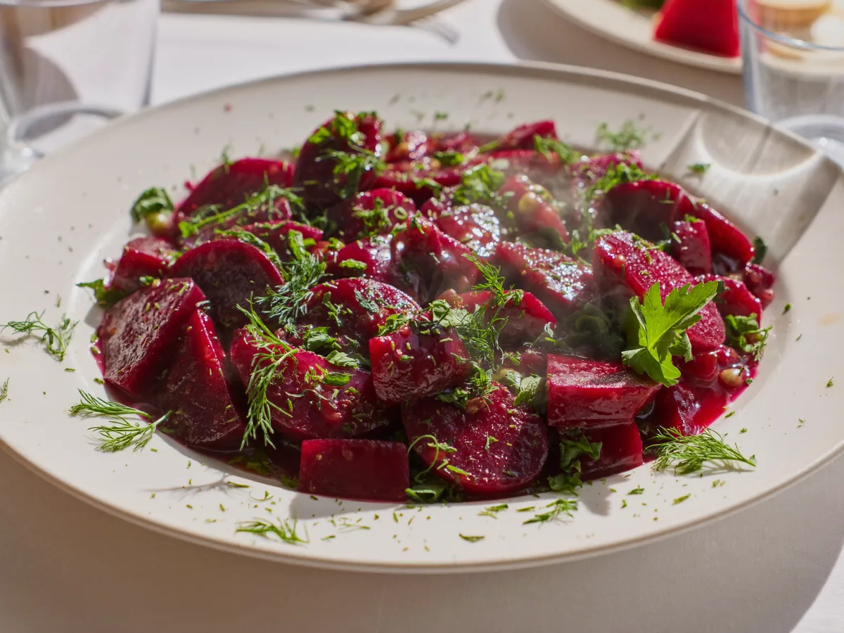 Маринованная свекла по-осетински (большими кусками)
