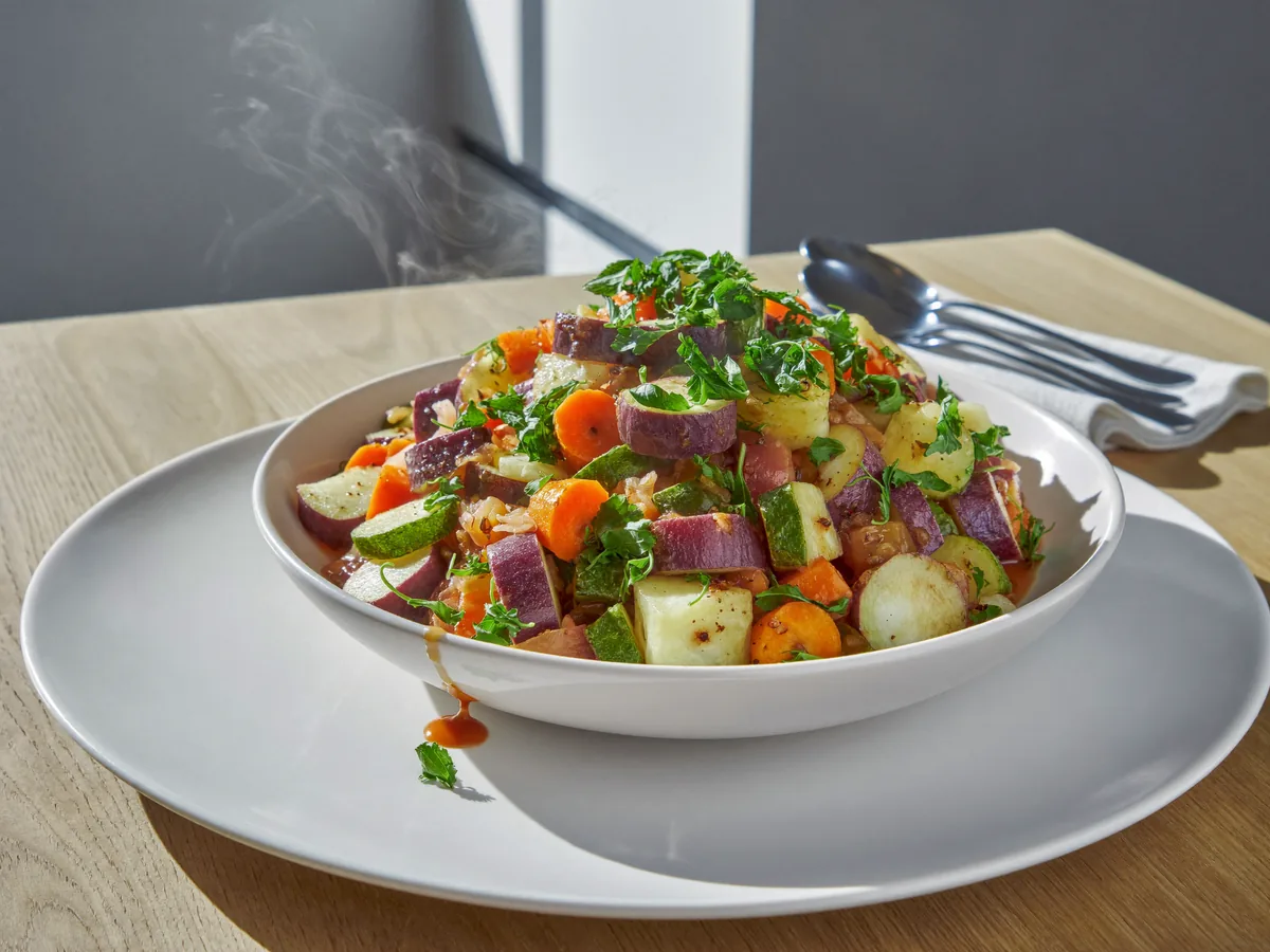 Овощное рагу с репой и кабачком