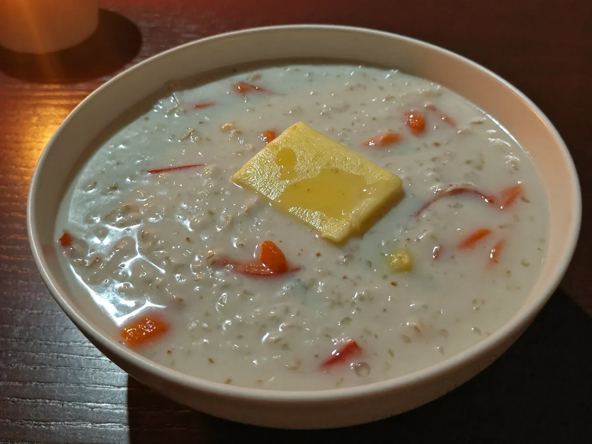 Овсяная каша с морковью и яблоком
