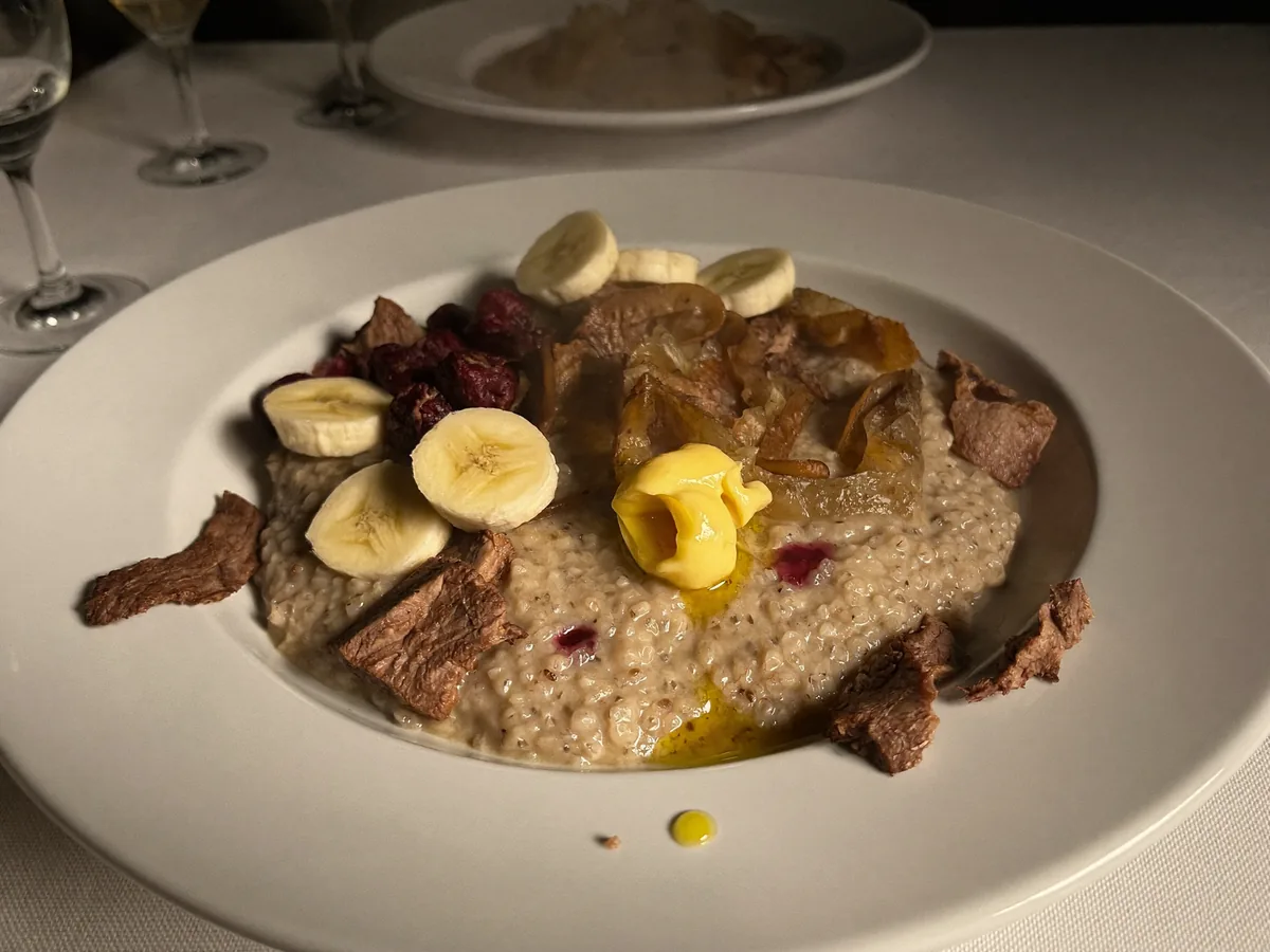 Овсянка с тушенкой