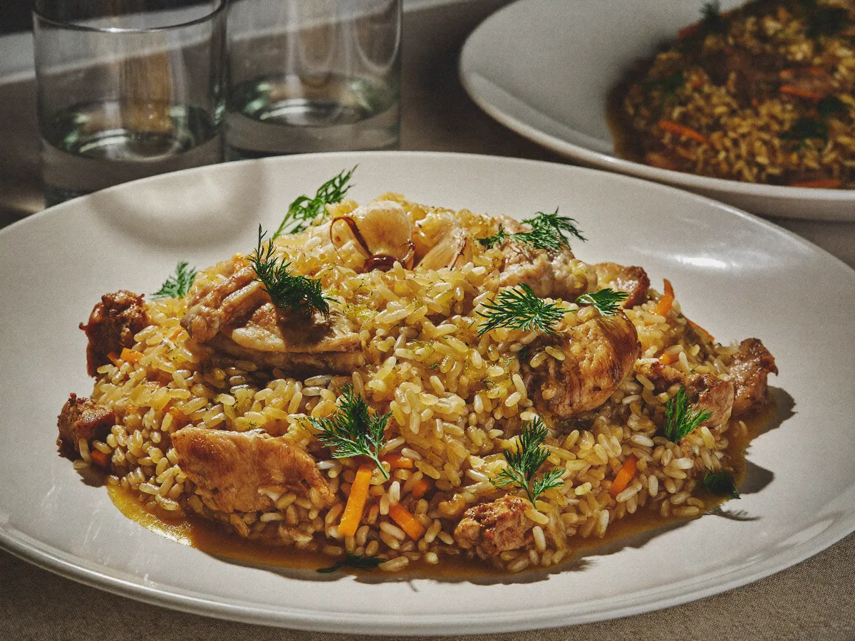 Плов с куриными крылышками