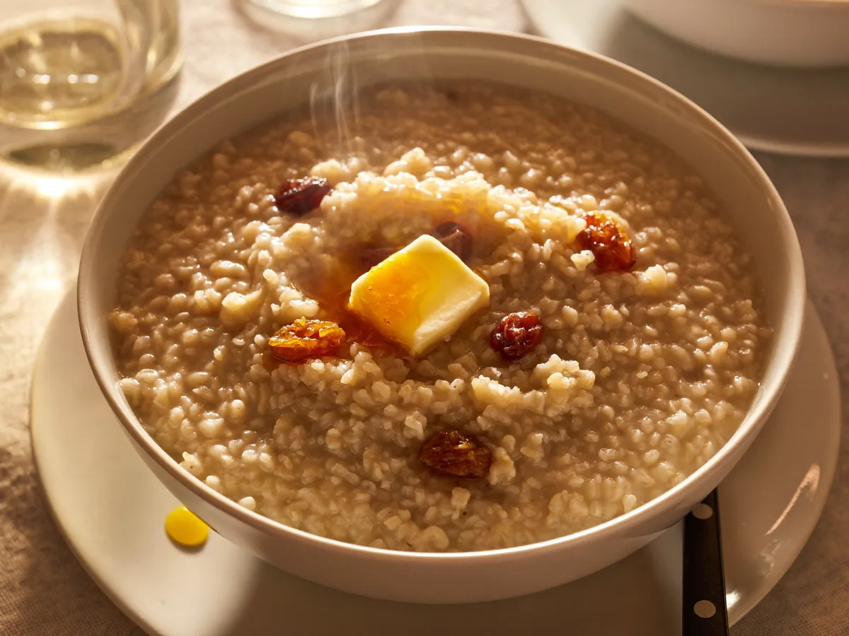 Пшеничная каша с изюмом