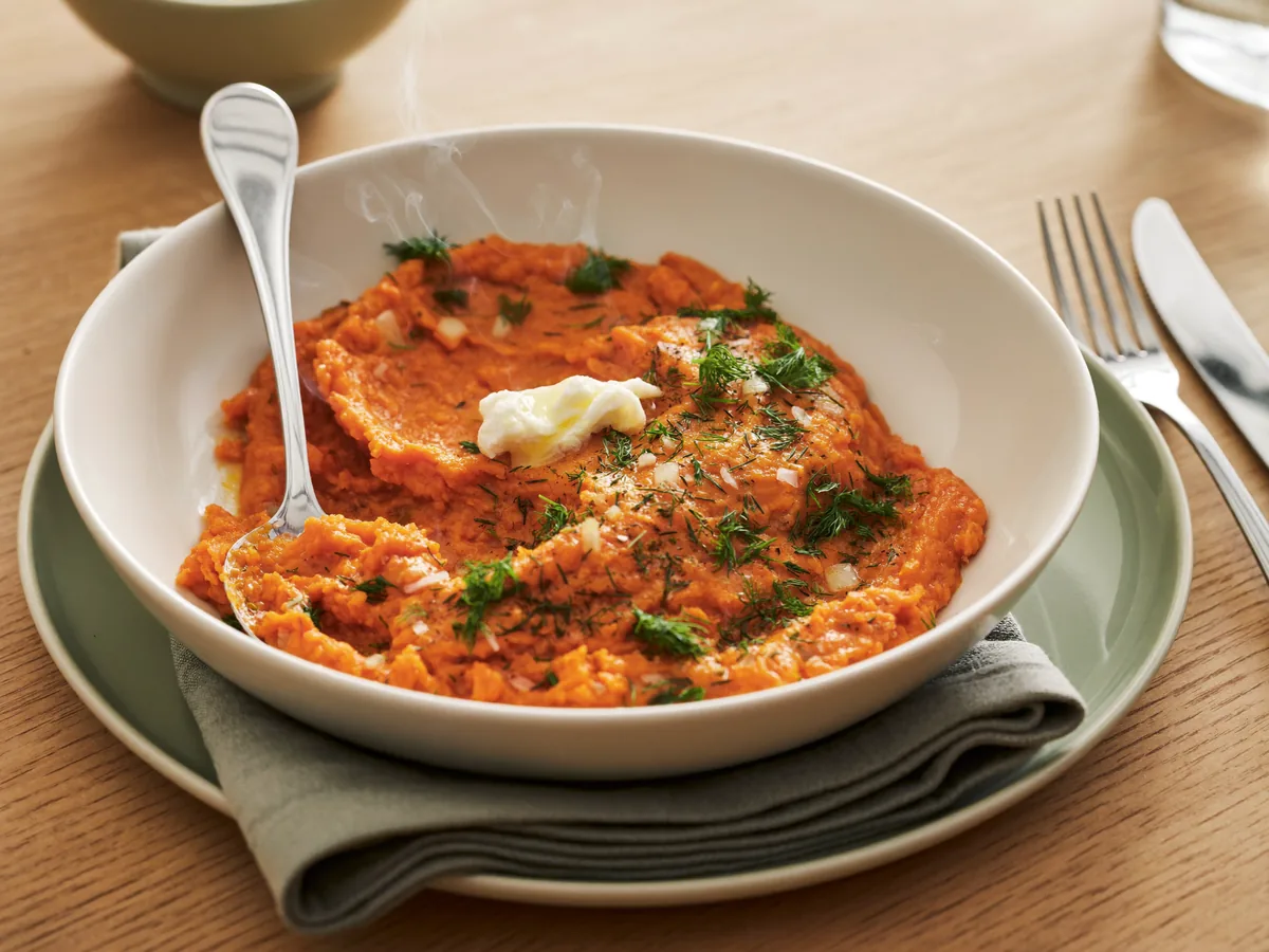 Пшеничная каша с морковью и луком