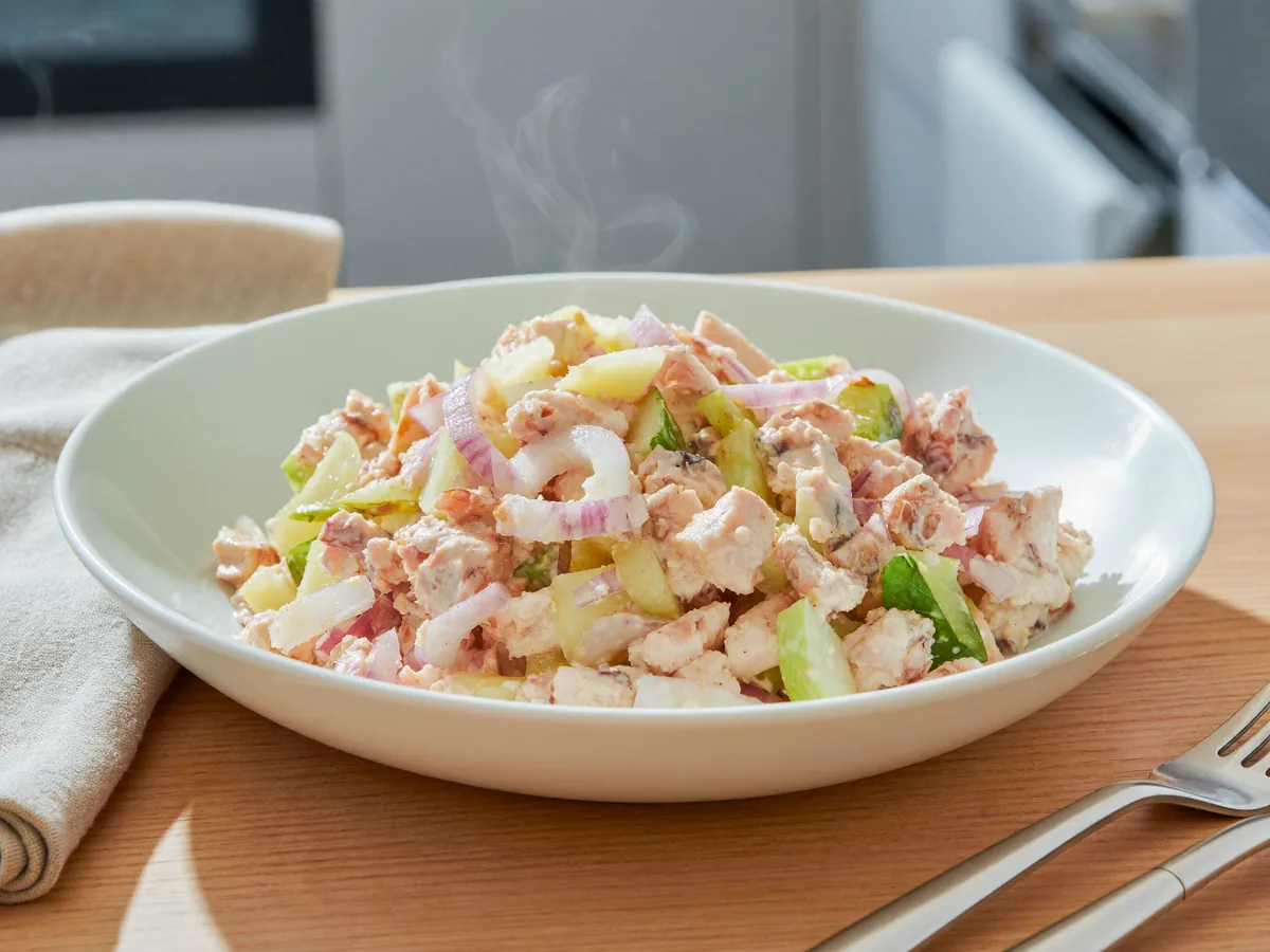 Салат из курицы с сельдереем