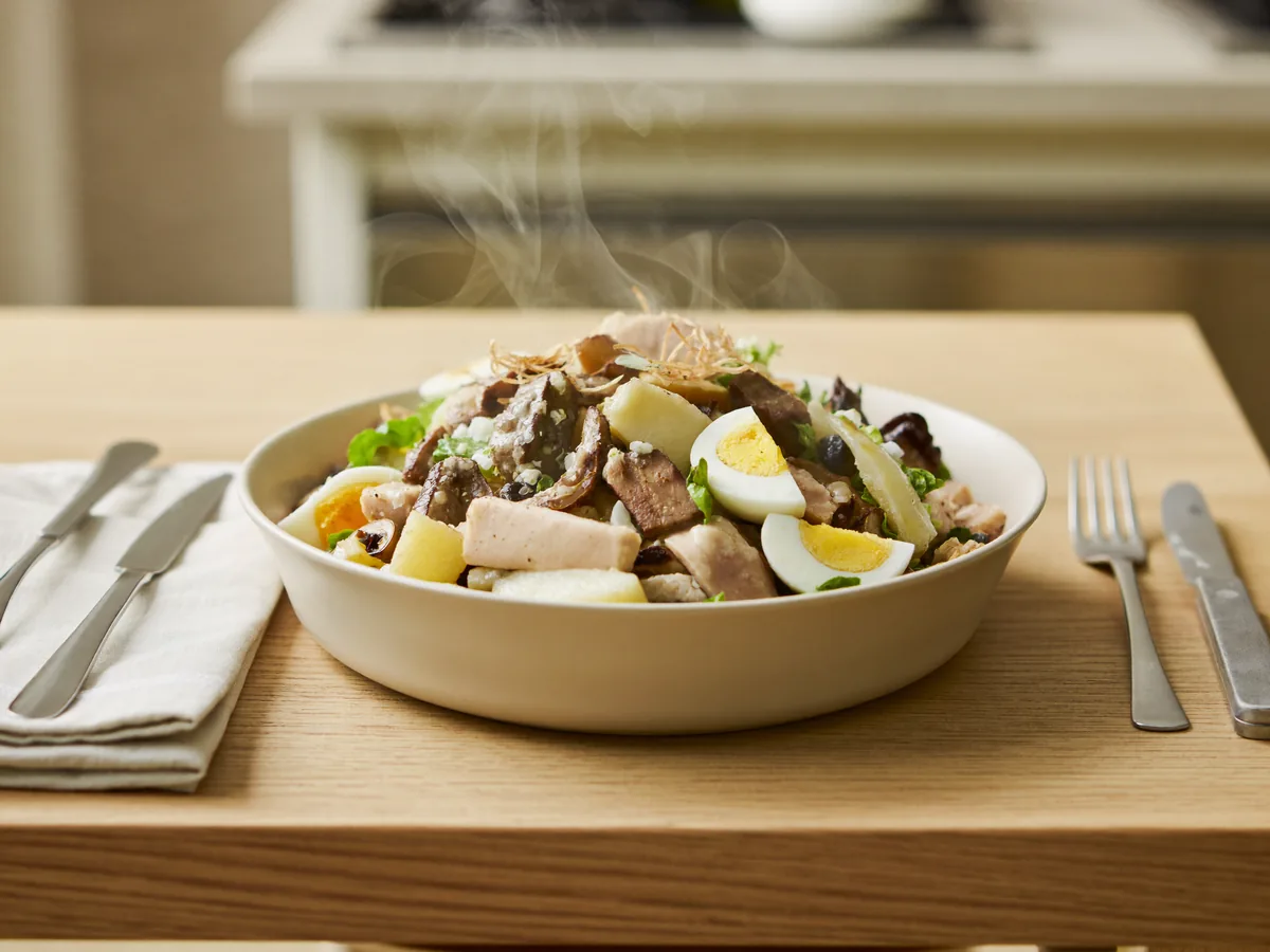 Салат из куриной печени с грибами
