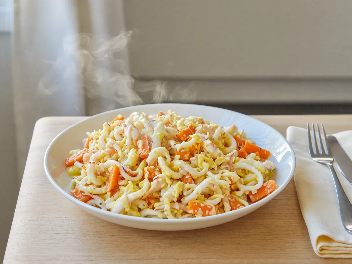Салат с кальмарами и морковью