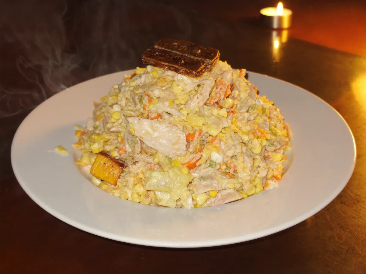 Салат с курицей кукурузой морковью яйцами слоями