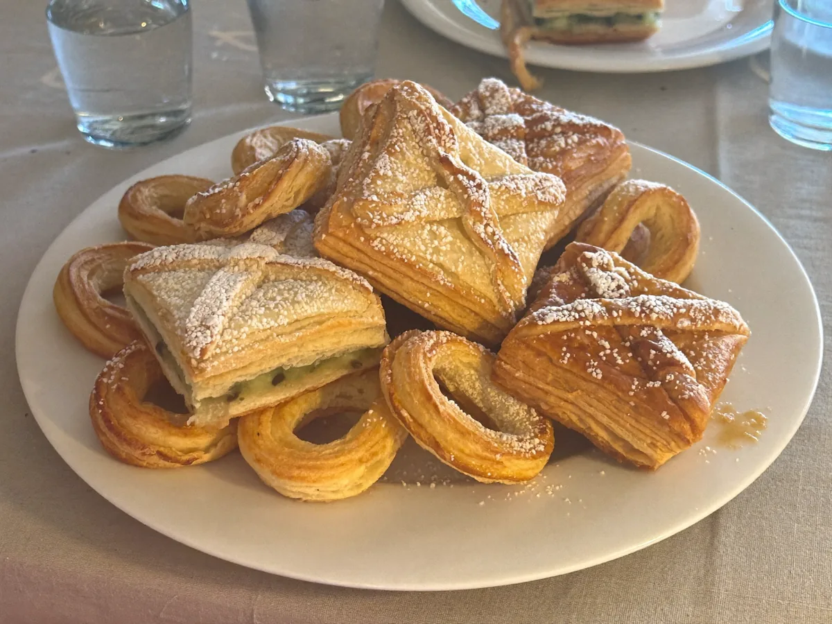 Слойки с киви