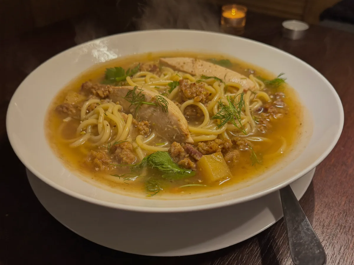 Суп с макаронами и картошкой