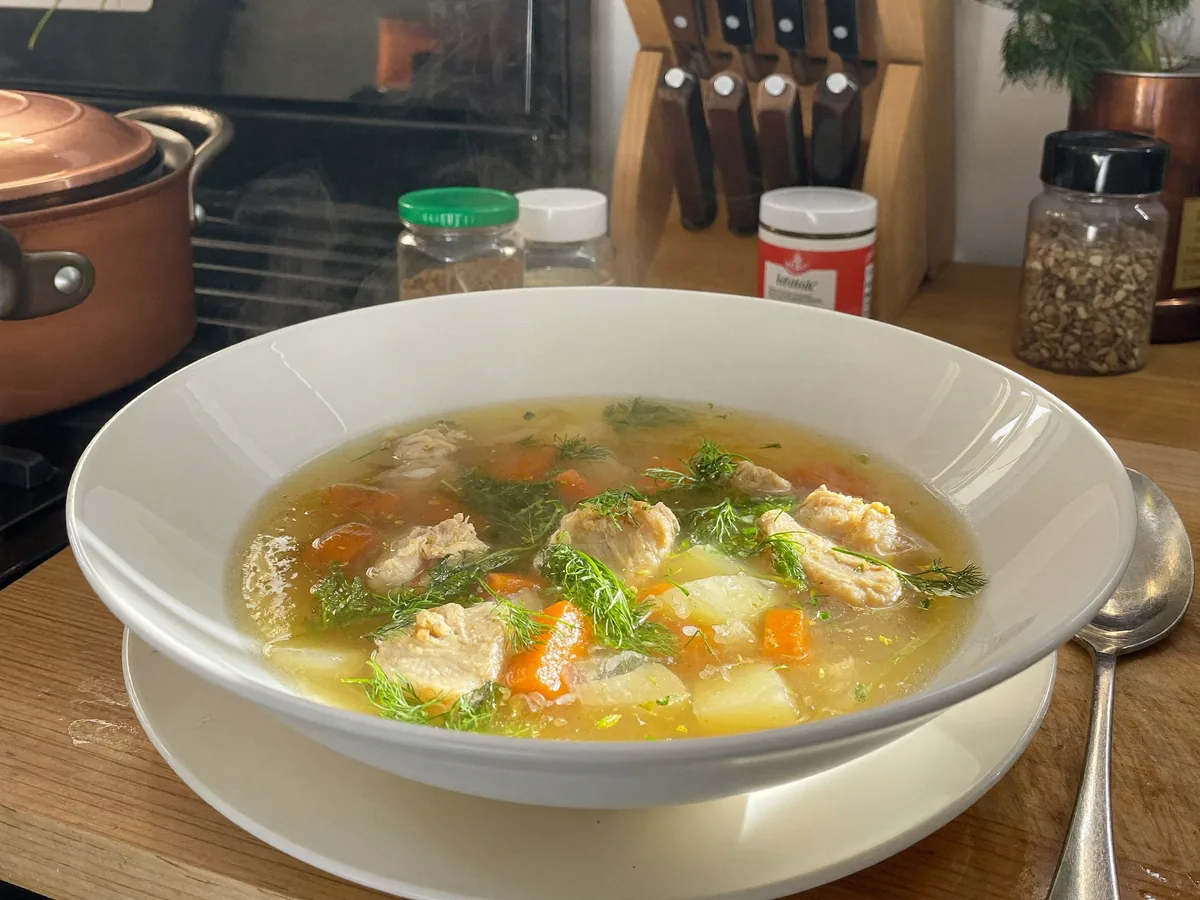 Суп с ячневой крупой и курицей
