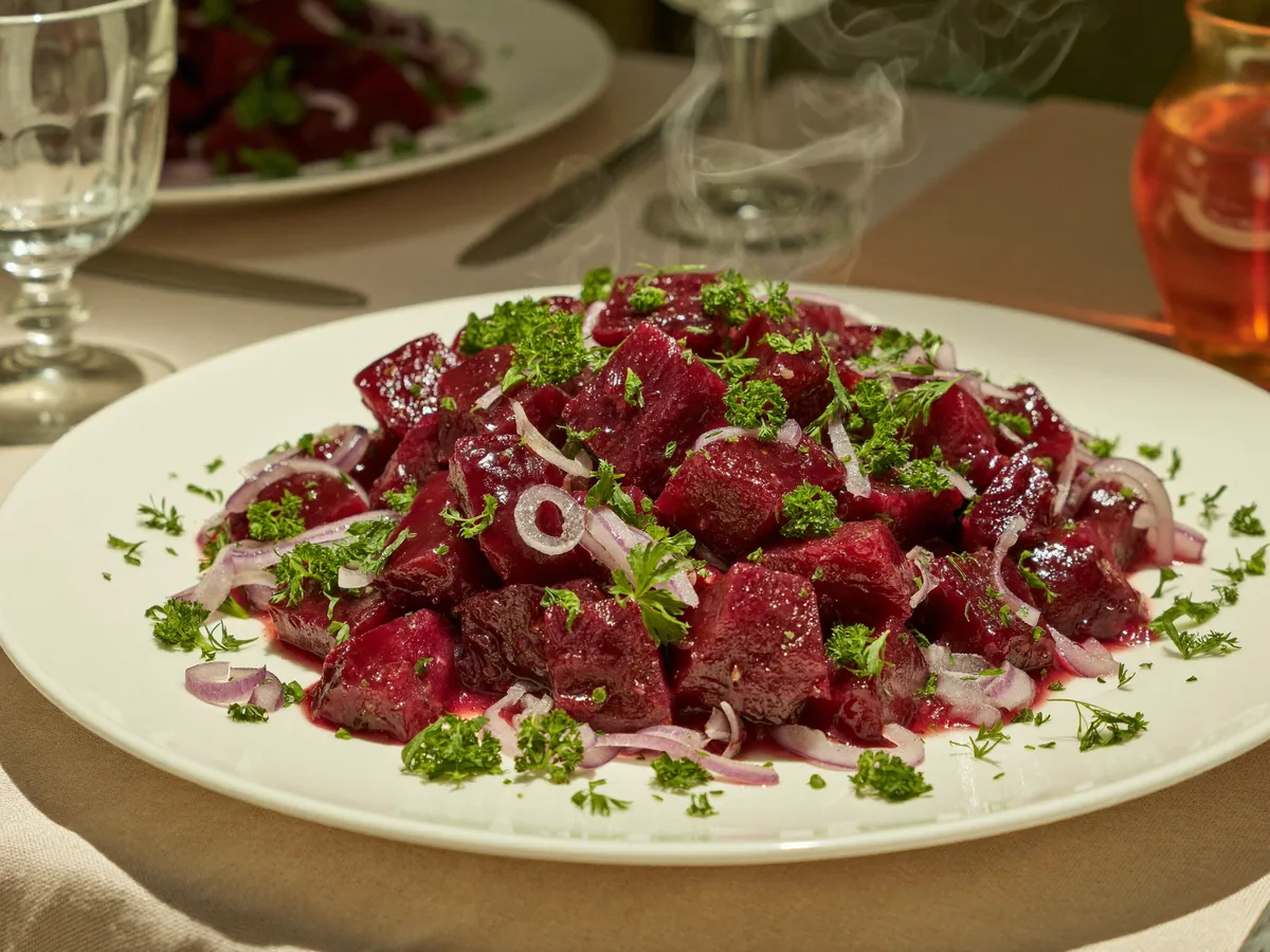 Свекла жареная с луком