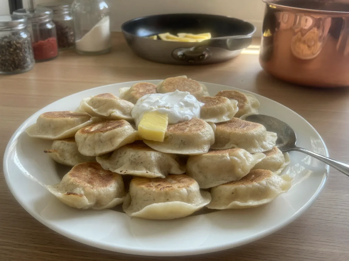 Вареники с капустой и тестом замешанном в хлебопечке
